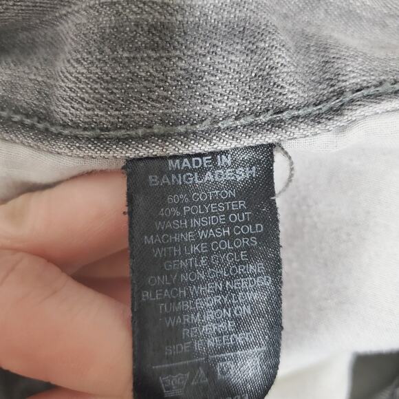 Sean John | Hamilton Classic Relaxed Fit Fade Wash Jean Denim Shorts - Picture 8 of 8